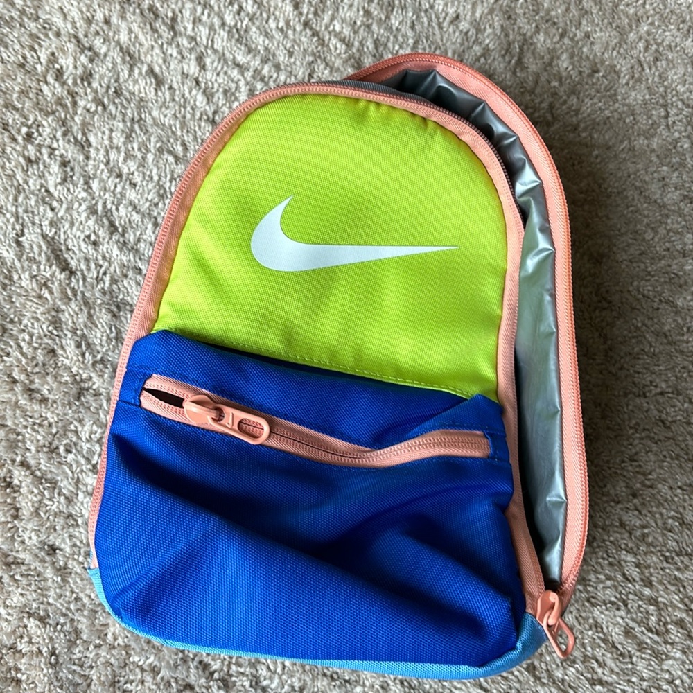 Nike lunch box